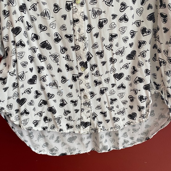 Sweetheart Button Down, Slouchy, High Low Blouse, size Medium - Picture 5 of 5